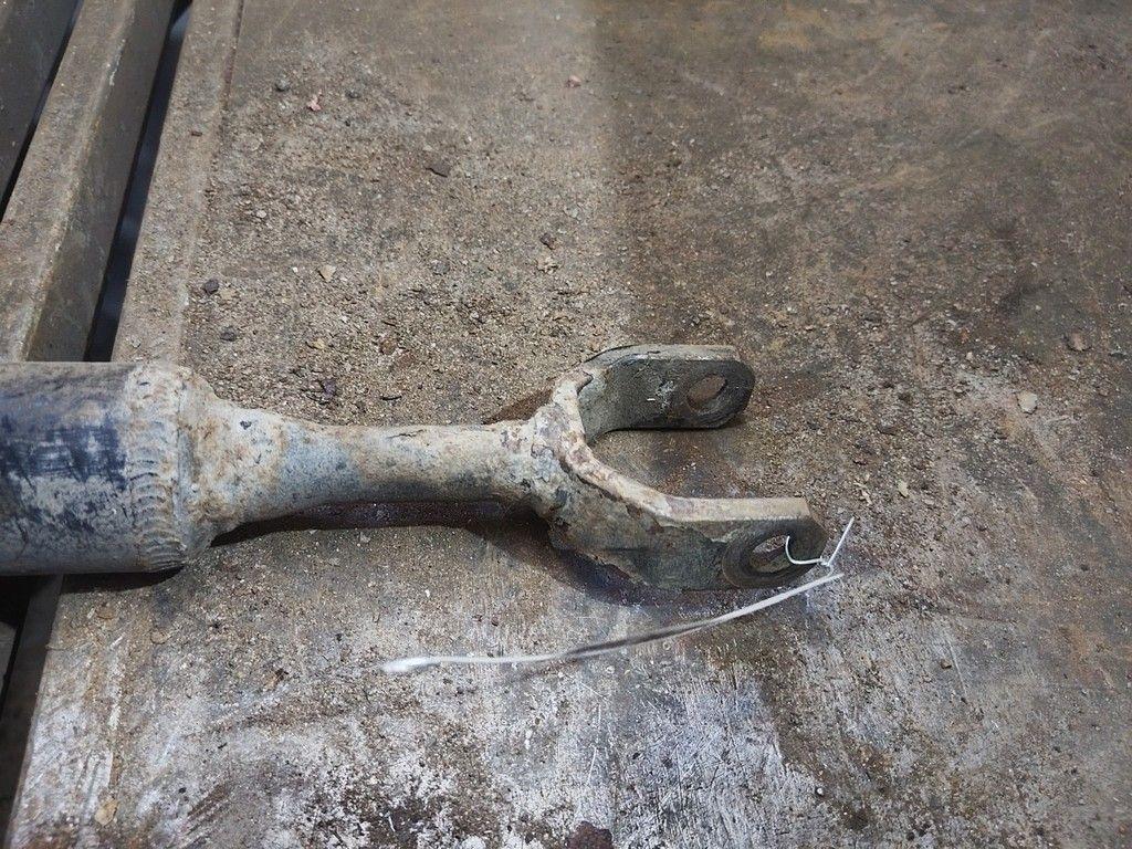 Амортизатор передний правый U8Y8QA Audi A6 - Фото 8