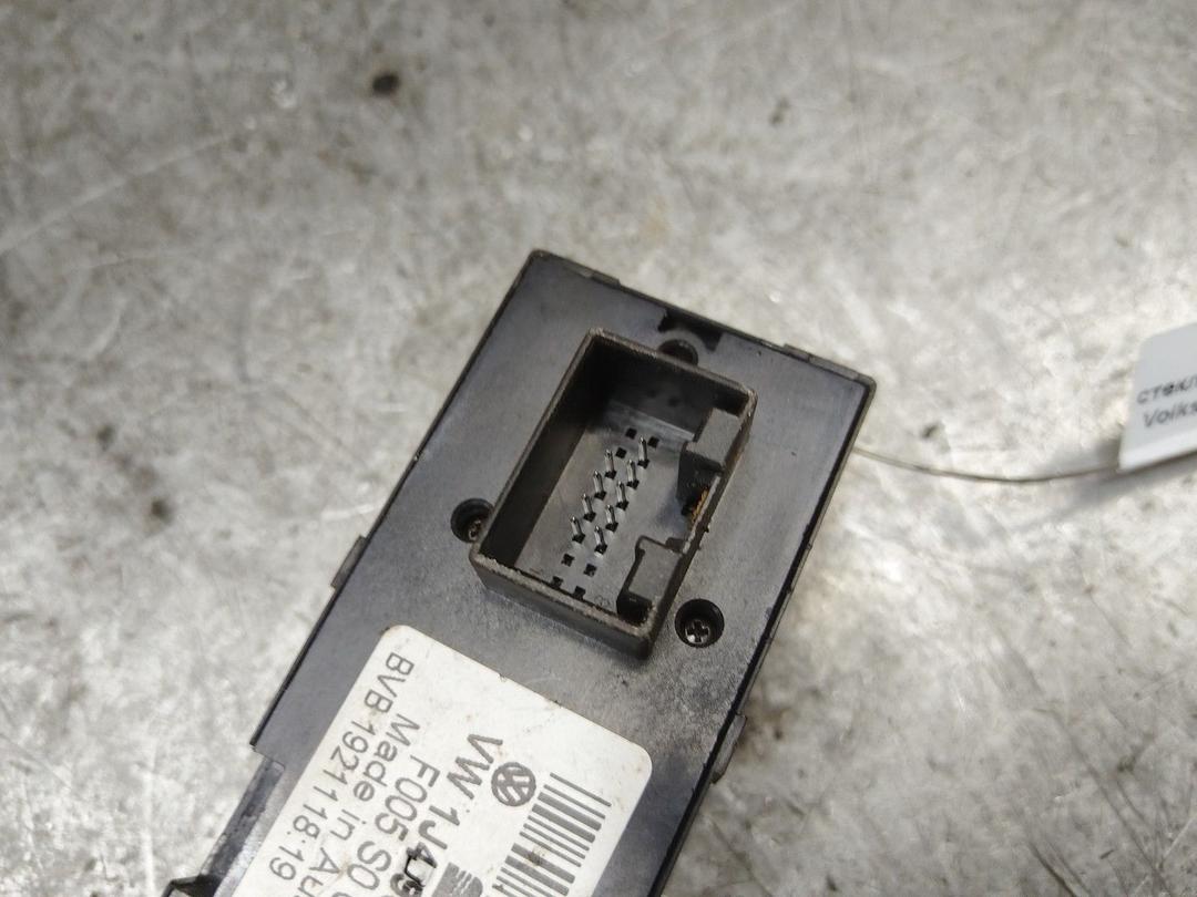 Блок управления стеклоподъемниками FTGUR2 Volkswagen Golf купить с доставкой