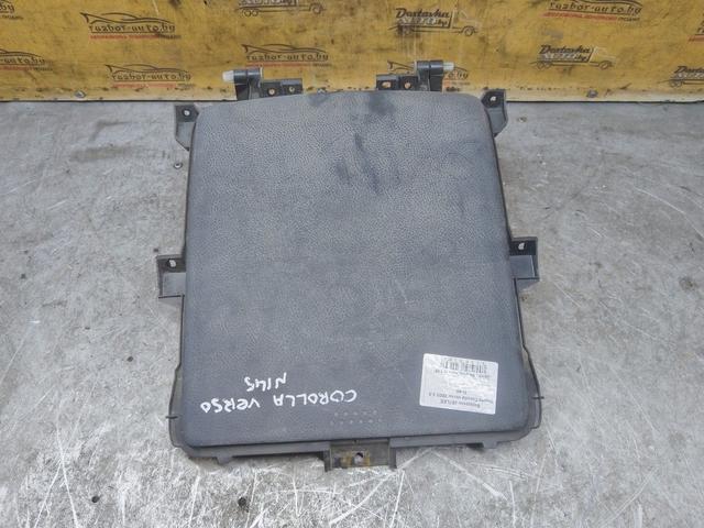 Бардачок JE7LEE Toyota Corolla Verso