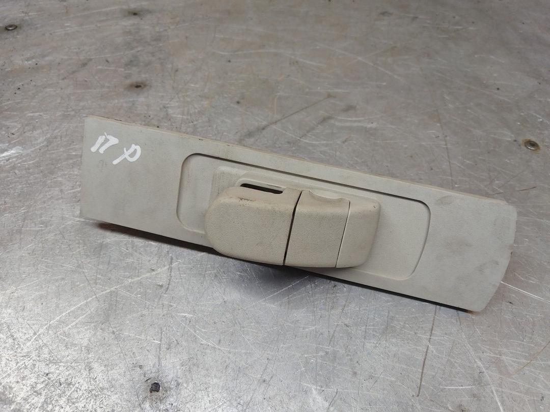 Механизм регулировки высоты ремня безопасности RLEROY Ford Fusion