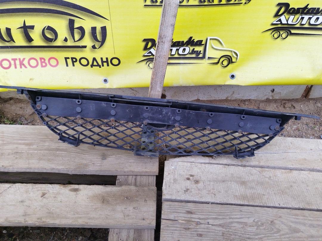 Решетка радиатора RGX716 Mazda 626 - Фото 4