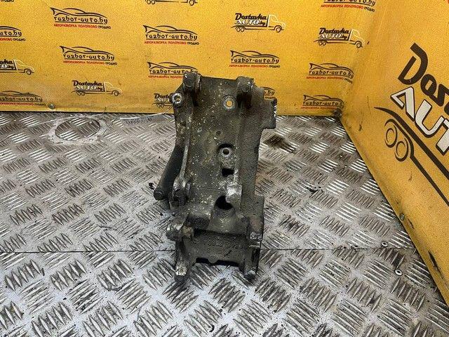 Кронштейн генератора 66XJSZ Peugeot 406