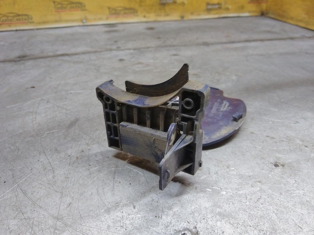 Лючок топливного бака 0NB5HX Peugeot 307 - Фото 4