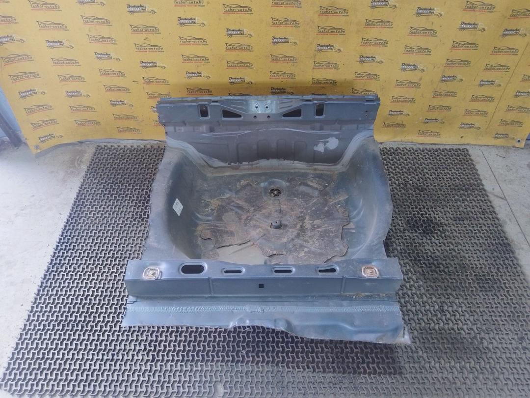 Ниша запасного колеса T8P4UD Toyota Corolla