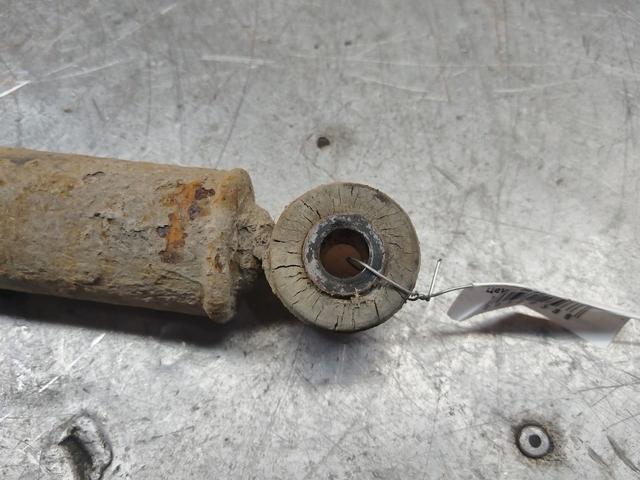 Амортизатор задний левый QCKLYQ Renault Clio купить в магазине запчастей бу