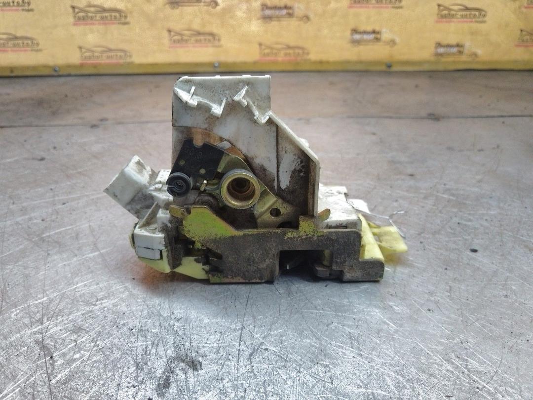 Замок двери задней правой 07C0D0 Ford Focus купить с доставкой