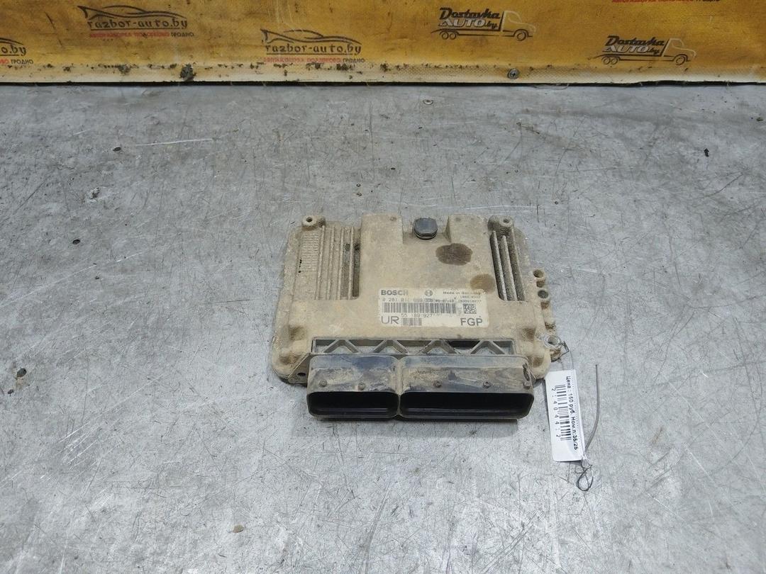 Блок управления двигателем 4UXUDY Opel Zafira