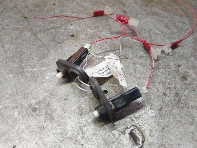 Выключатель концевой (концевик) H3V9LL Toyota Yaris Verso