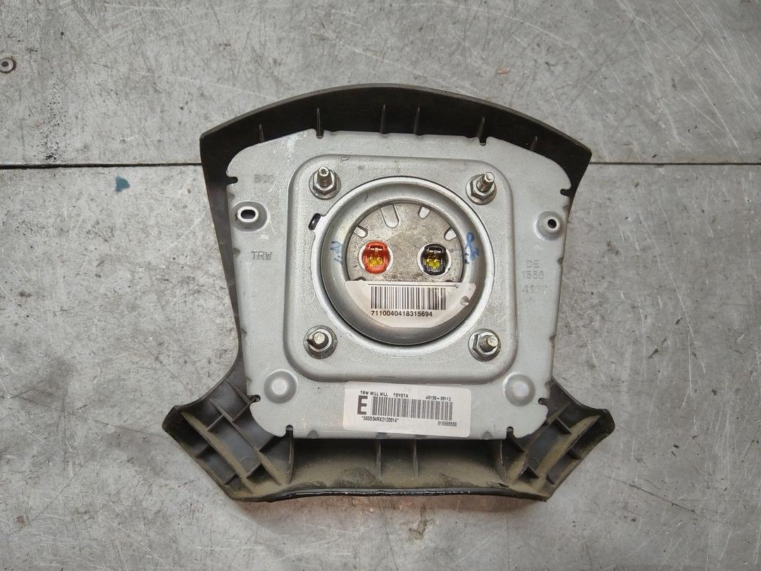 Подушка безопасности водителя WWD37U Toyota Avensis купить