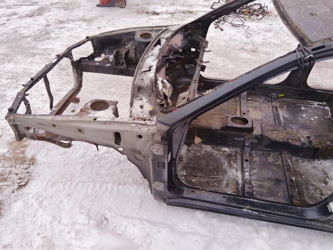 Стойка кузовная передняя левая S2C1IM Mitsubishi Carisma купить