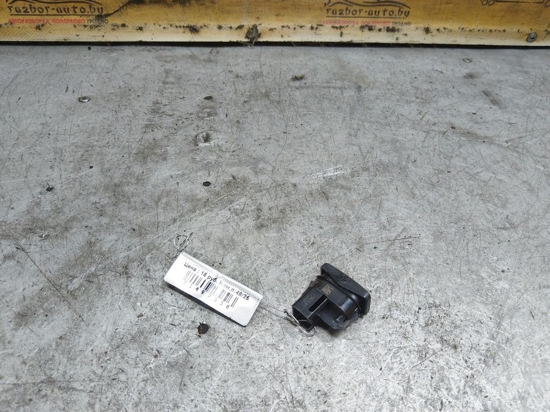 Кнопка стеклоподъемника заднего правого 901JKV Ford Galaxy купить с доставкой