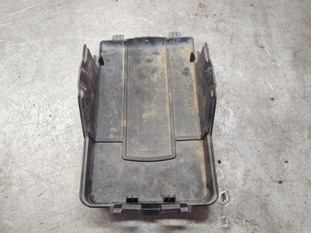 Крышка аккумулятора NIXG7Z Volkswagen Golf купить