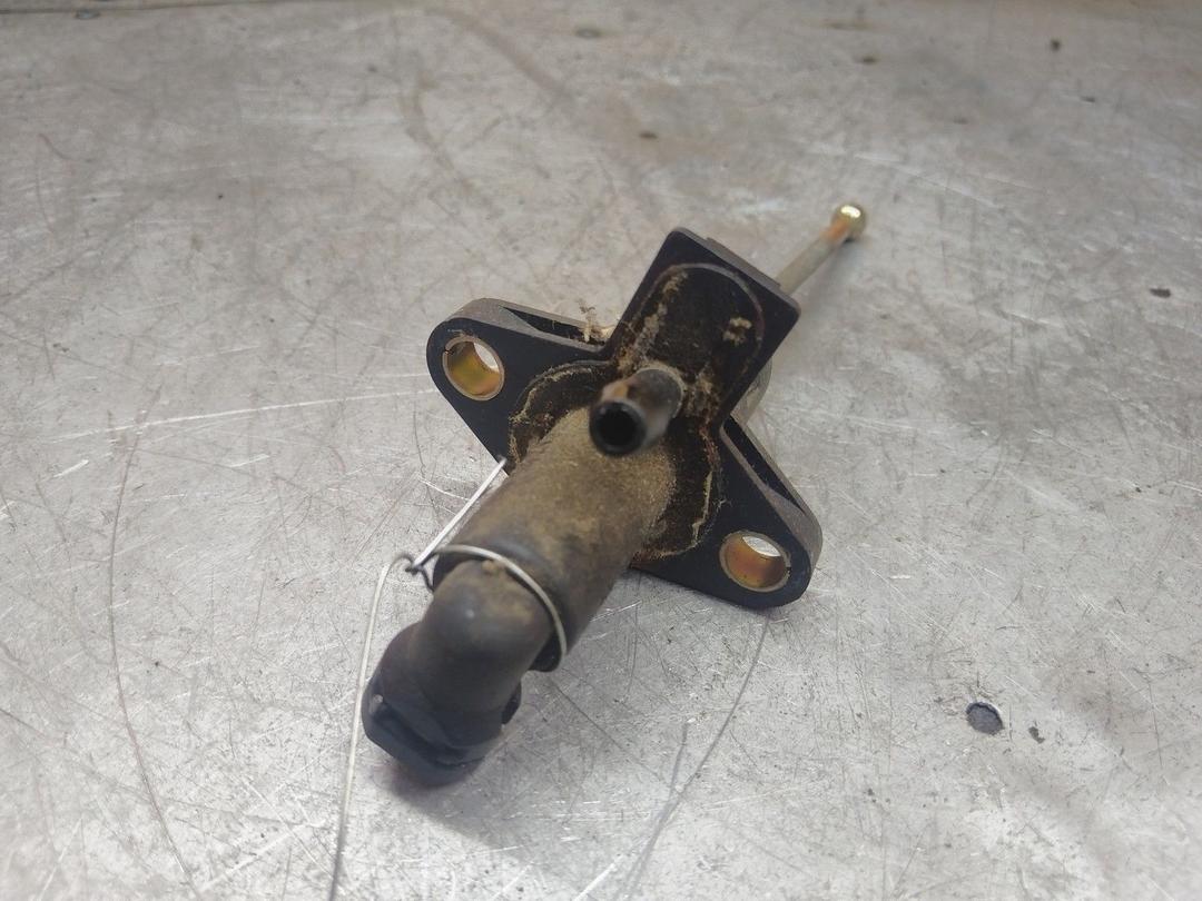 Цилиндр сцепления главный 0UPY6O Volkswagen Golf купить с доставкой