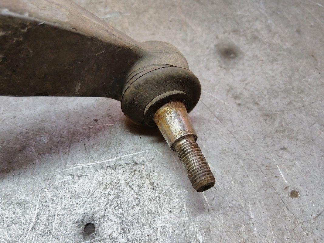 Рычаг передний правый XXD32K Volkswagen Passat undefined