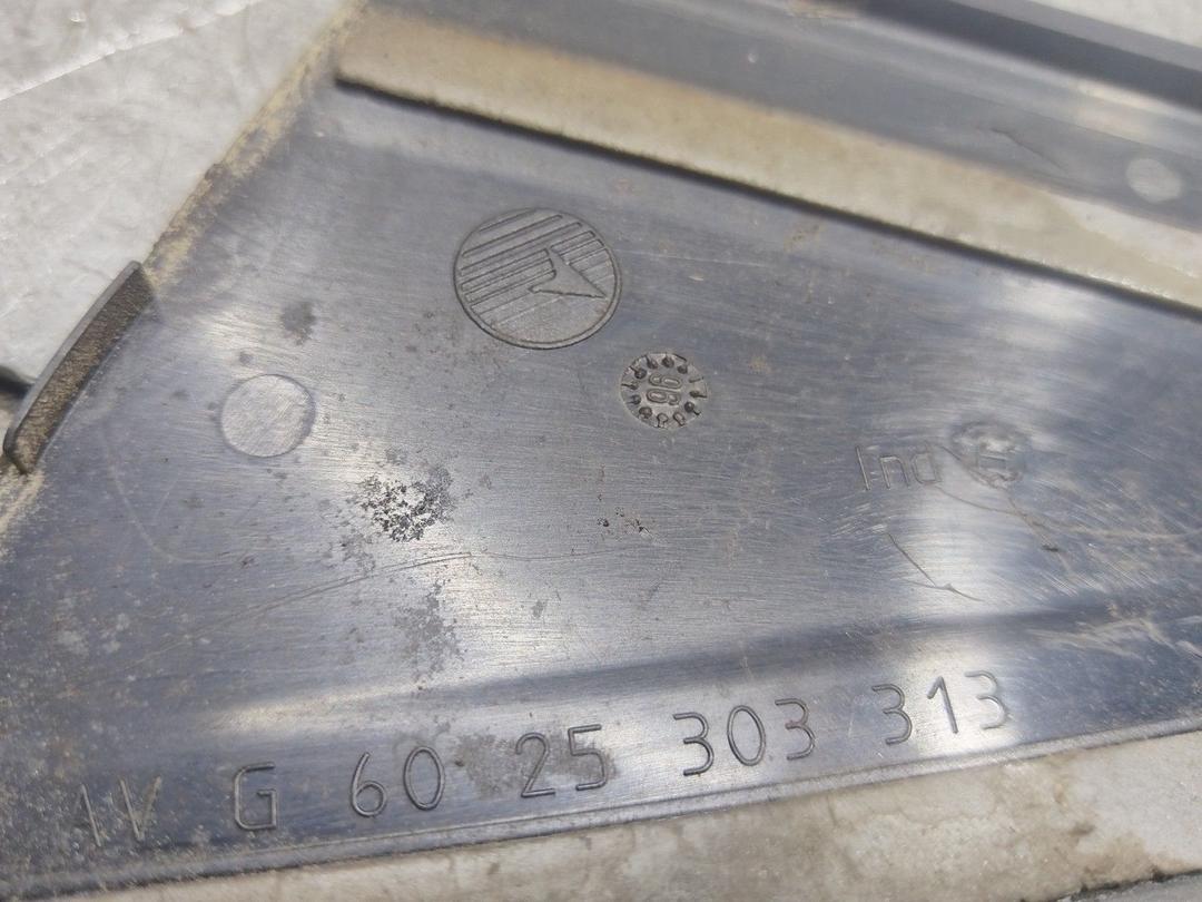 Накладка двери передней левой J9Y3YQ Renault Espace купить в магазине запчастей бу