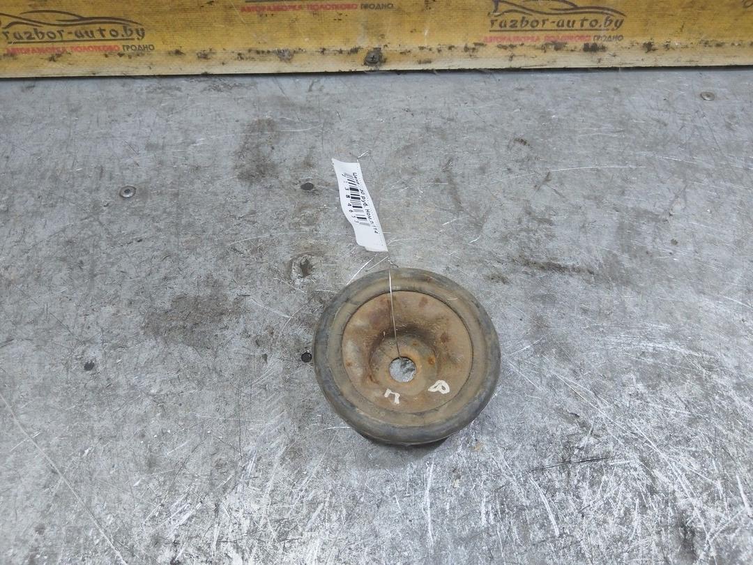 Опора амортизатора верхняя (чашка) UDH3NE Volkswagen Passat купить