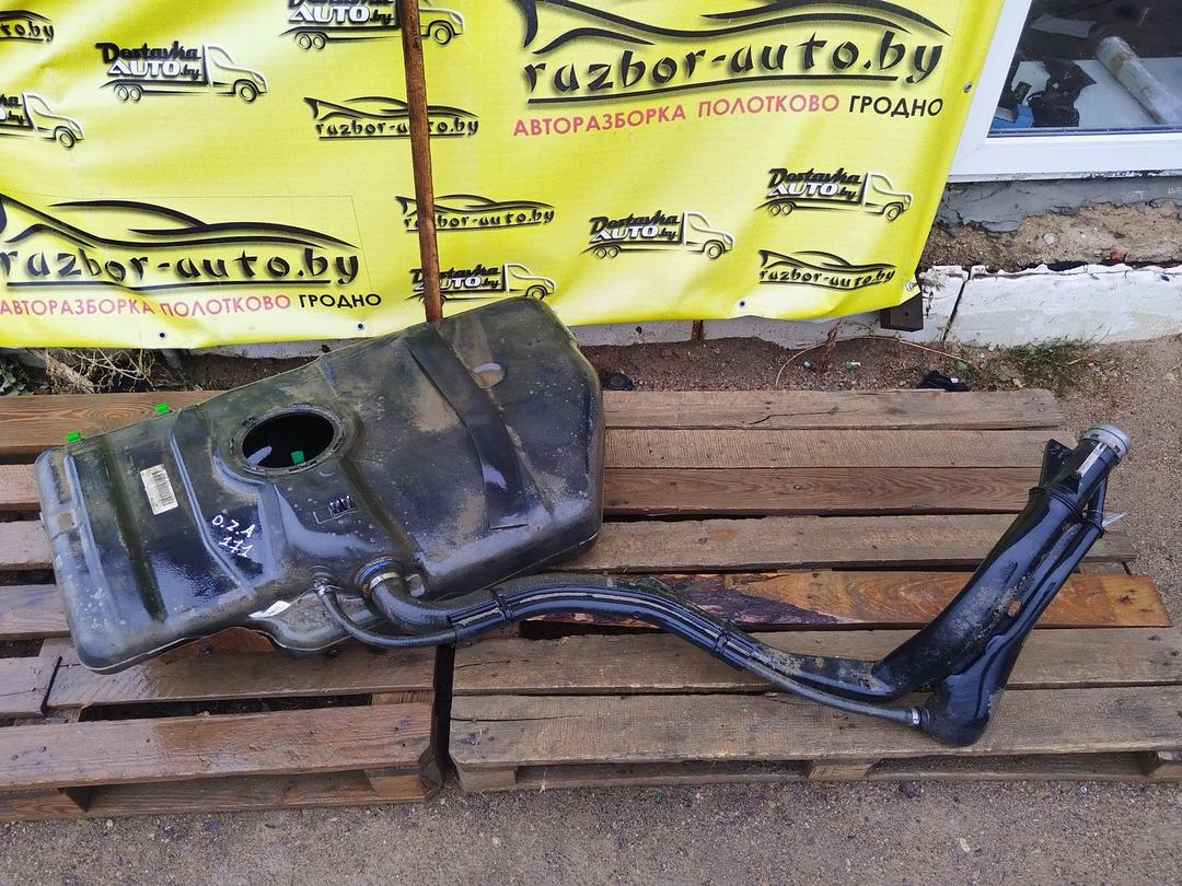 Бак топливный AIZ2L0 Opel Zafira