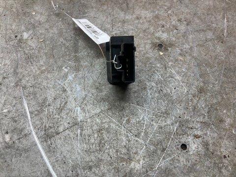 Кнопка корректора фар I4UE47 Peugeot 206 купить