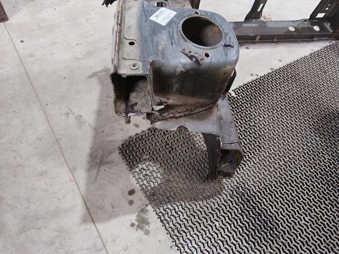 Стакан лонжерона левый 0E7X5H Daewoo Nubira купить с доставкой