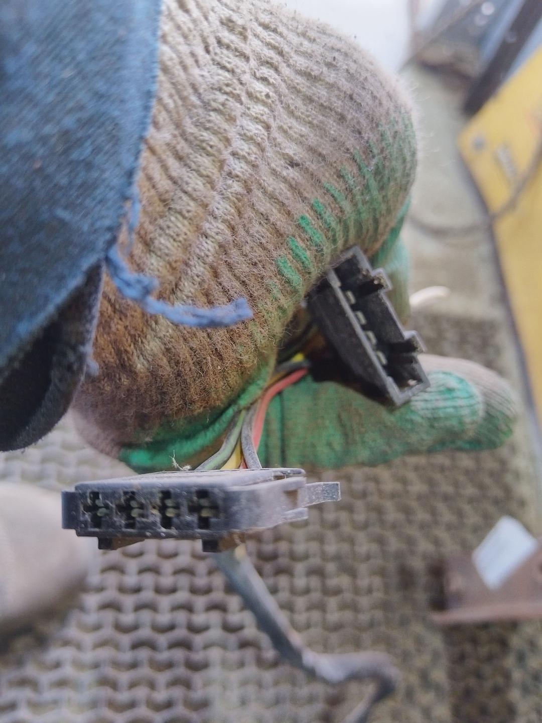 Прицепное устройство (фаркоп) 5NJMNZ Seat Toledo купить с доставкой