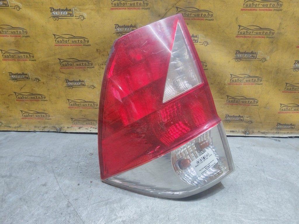 Фонарь задний правый DZBL3E Honda FR-V - Фото 1