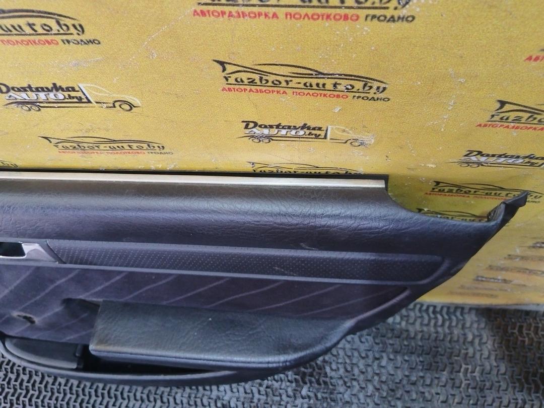 Обшивка двери задней правой (дверная карта) RUEB8V Audi 100 купить с доставкой