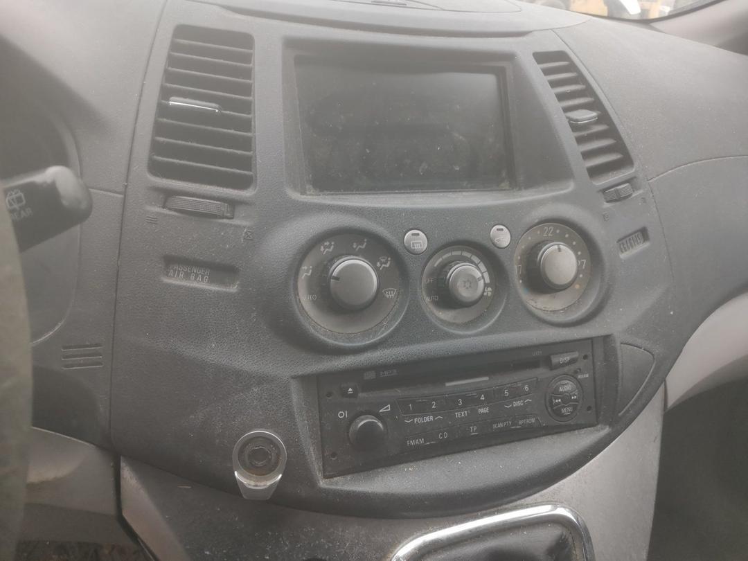 Дисплей R5TJ08 Mitsubishi Grandis