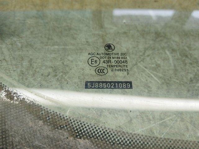 Стекло двери передней правой 2EGPU2 Skoda Roomster купить с доставкой