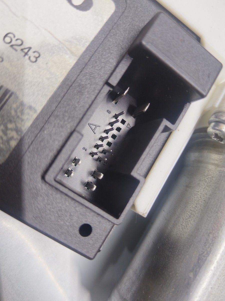 Стеклоподъемник электрический задний правый 7IO6VX Volvo S40 купить на авторазборке