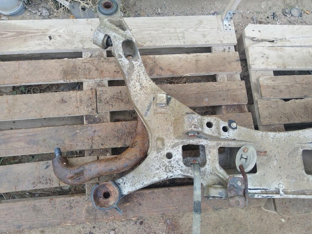 Балка подвески задняя L9O3S4 Volvo S80 купить с доставкой. Огромный выбор запчастей и марок авто. У нас есть практически все.