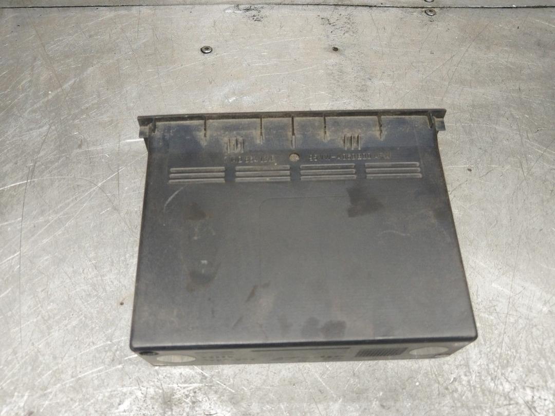 Вещевой ящик центральной консоли 21PIWI Volkswagen Sharan купить с доставкой