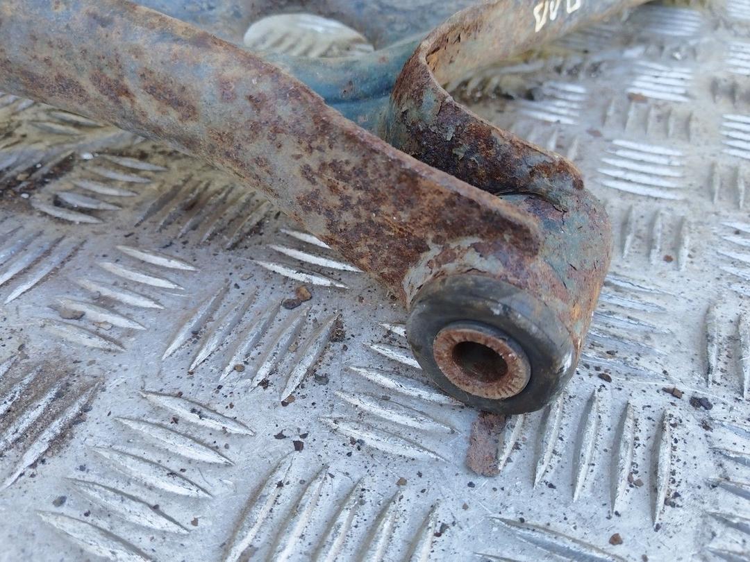 Рычаг передний левый LDV5ZR Toyota Yaris Verso купить на авторазборке