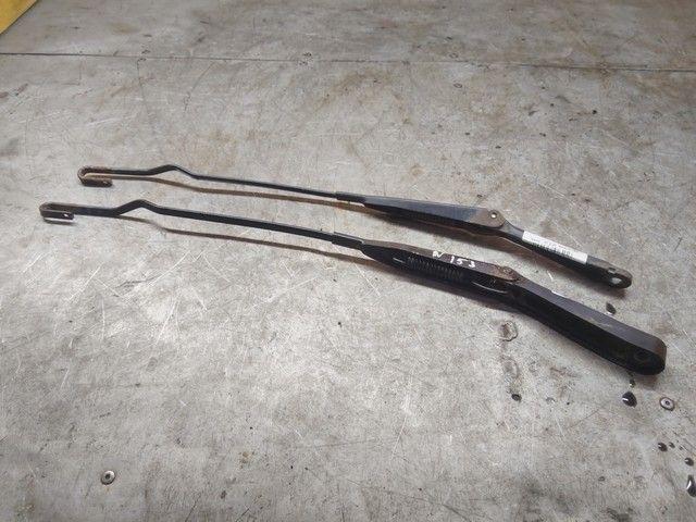 Щеткодержатель (поводок стеклоочистителя, дворник) W24J5F Opel Astra - Фото 3