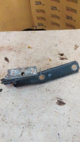 Петля капота BY4Z8Z Audi A4 купить в магазине запчастей бу