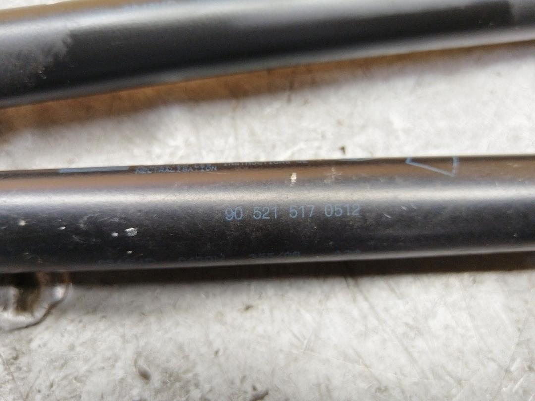 Амортизатор крышки багажника (3-5 двери) 469KN6 Opel Astra купить в магазине запчастей бу