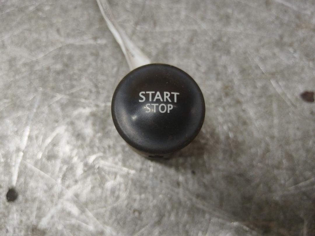 Кнопка запуска двигателя HOK3Y6 Renault Scenic купить