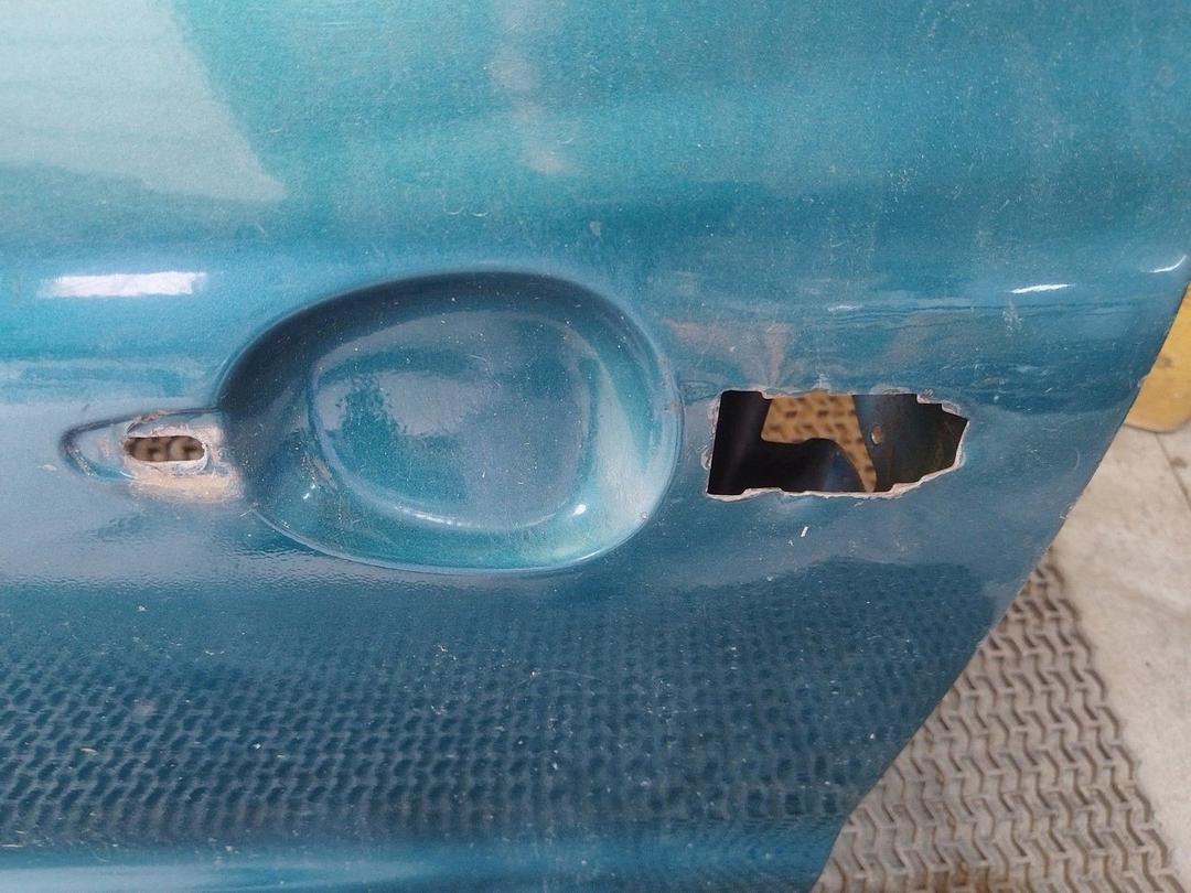 Дверь передняя левая 99V04V Fiat Bravo купить