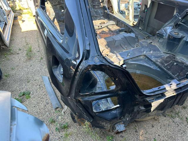 Крыло заднее левое 5OA16U Rover 200 undefined