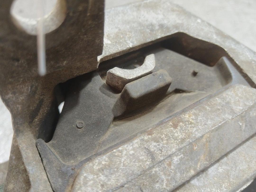 Подушка крепления двигателя W86K36 Opel Vectra - Фото 5