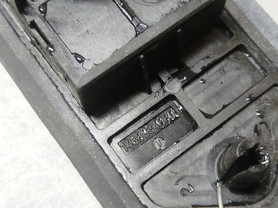 Выключатель концевой (концевик) J8MM5V Citroen C8 купить с доставкой