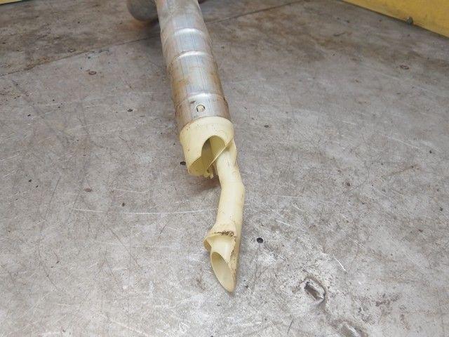 Горловина топливного бака ZH5IS0 Audi 100 - Фото 3