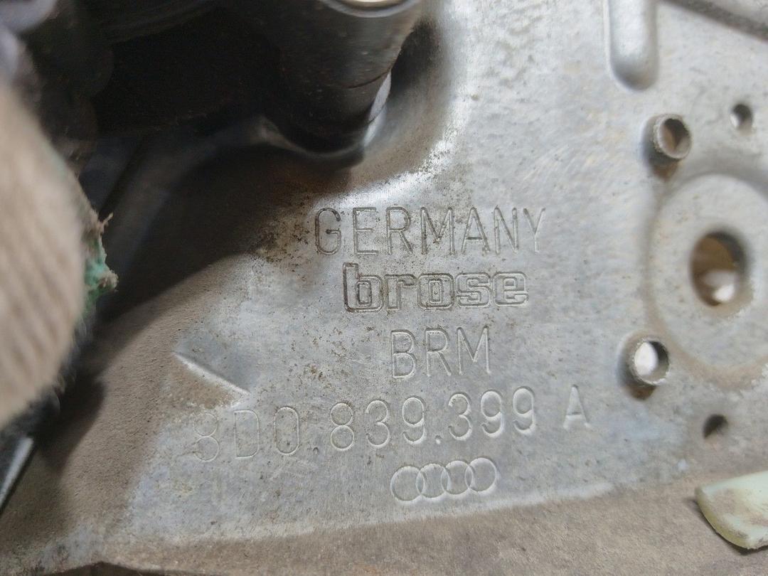 Стеклоподъемник электрический задний левый CMZUO7 Audi A4 купить