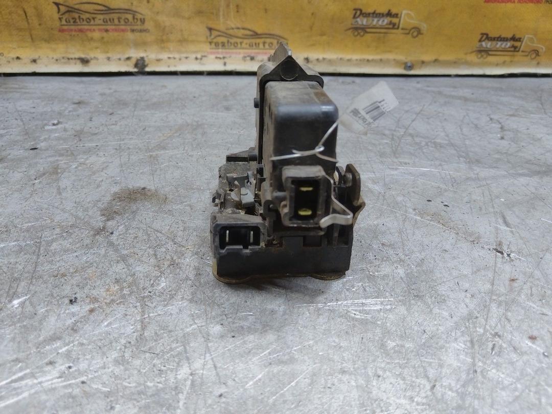 Замок двери передней правой N4P392 Renault Laguna купить в магазине запчастей бу