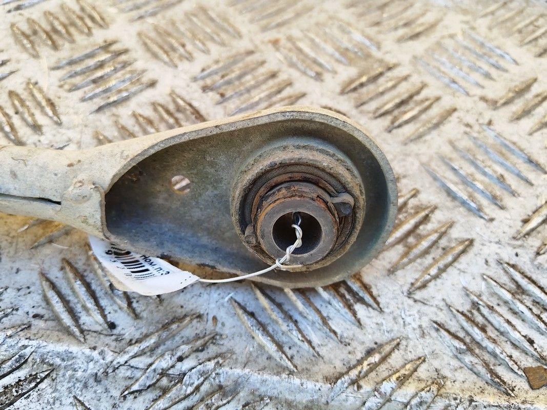 Рычаг задний правый Y6QJBB Peugeot 407 купить на авторазборке