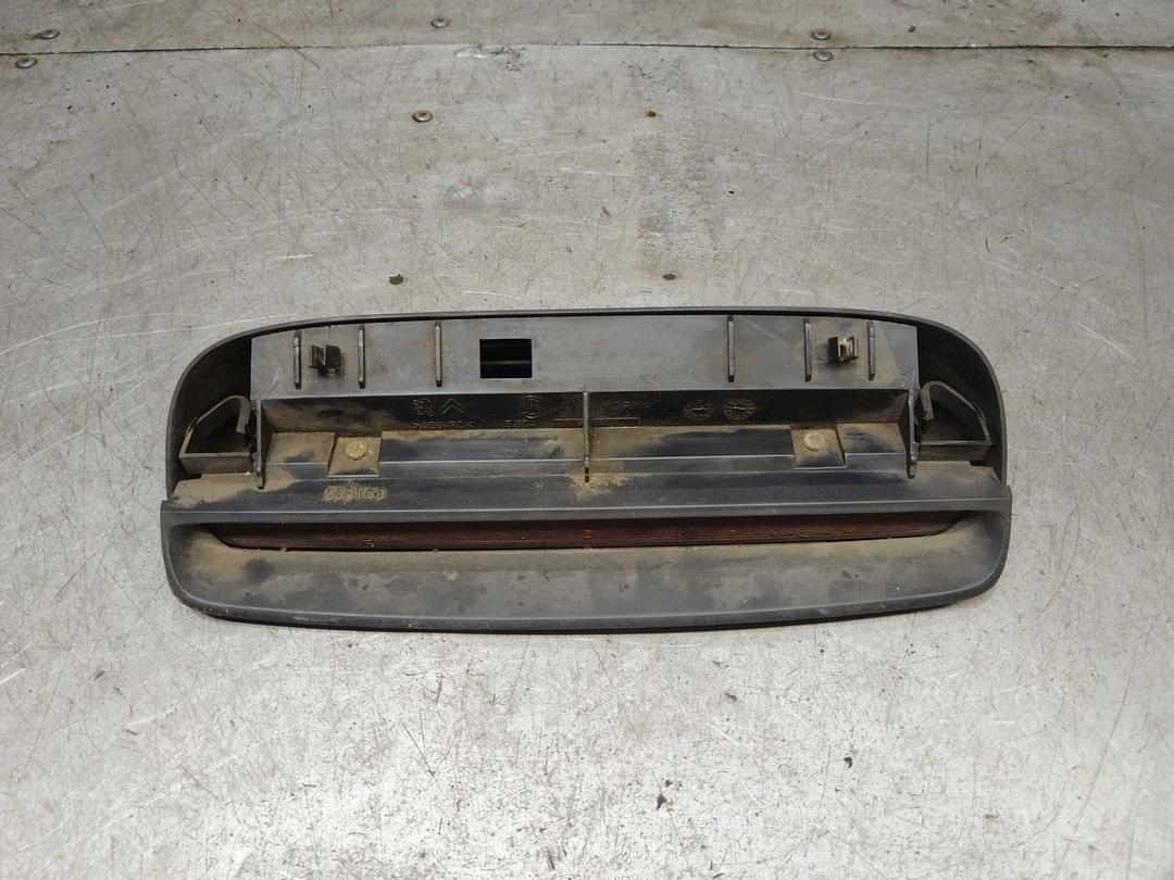 Стоп-сигнал HBAHMG Peugeot 306 - Фото 2