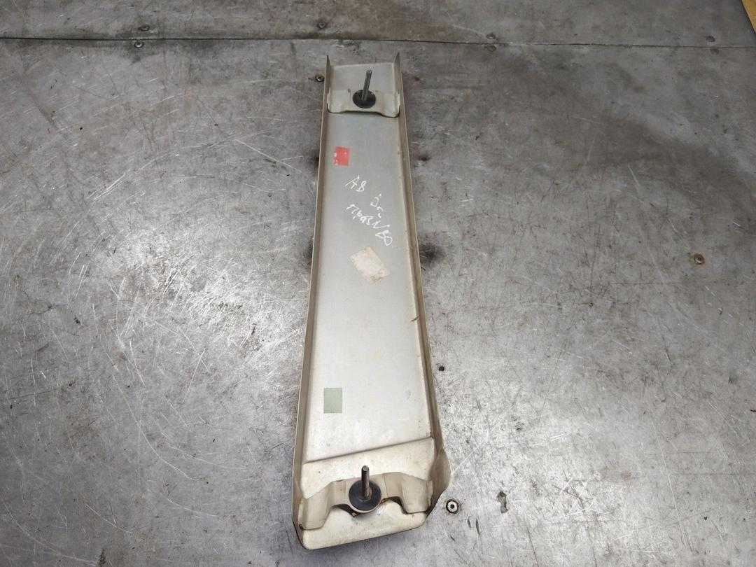 Обшивка стойки центральной правой 8J5YY7 Audi A8 купить с доставкой