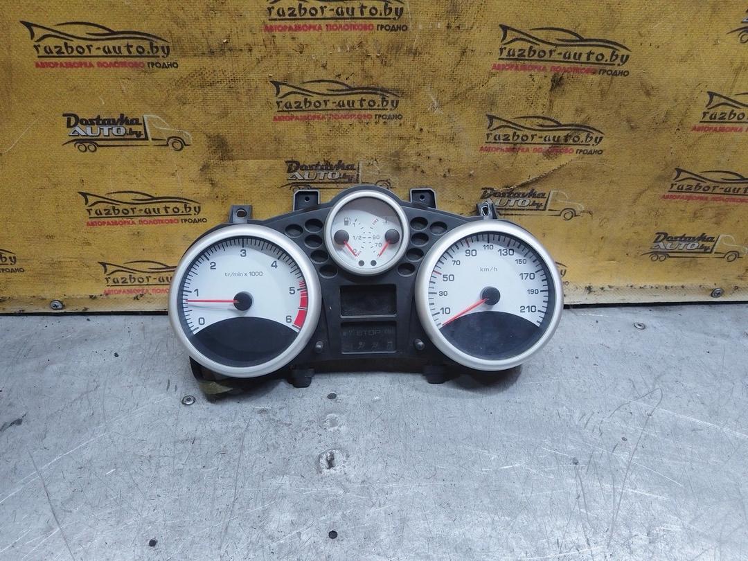 Щиток приборов (приборная панель) 5UTT3V Peugeot 206