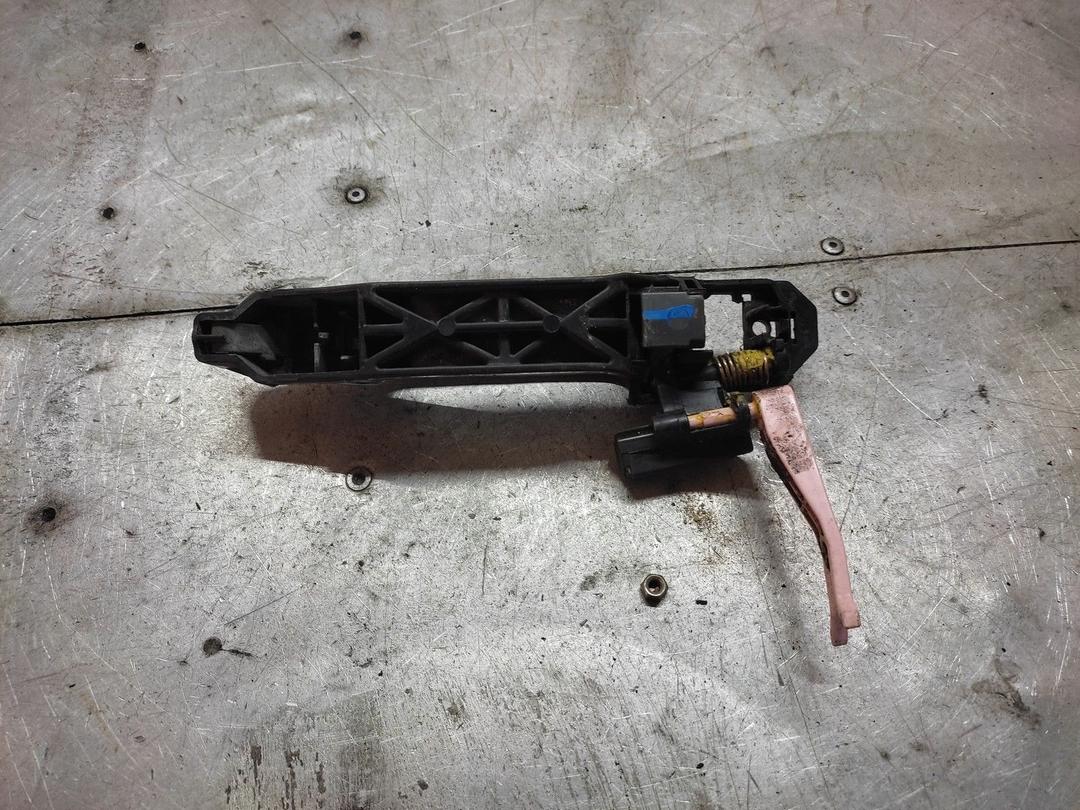 Ручка наружная задняя левая 60WPDV Toyota Avensis Verso - Фото 3