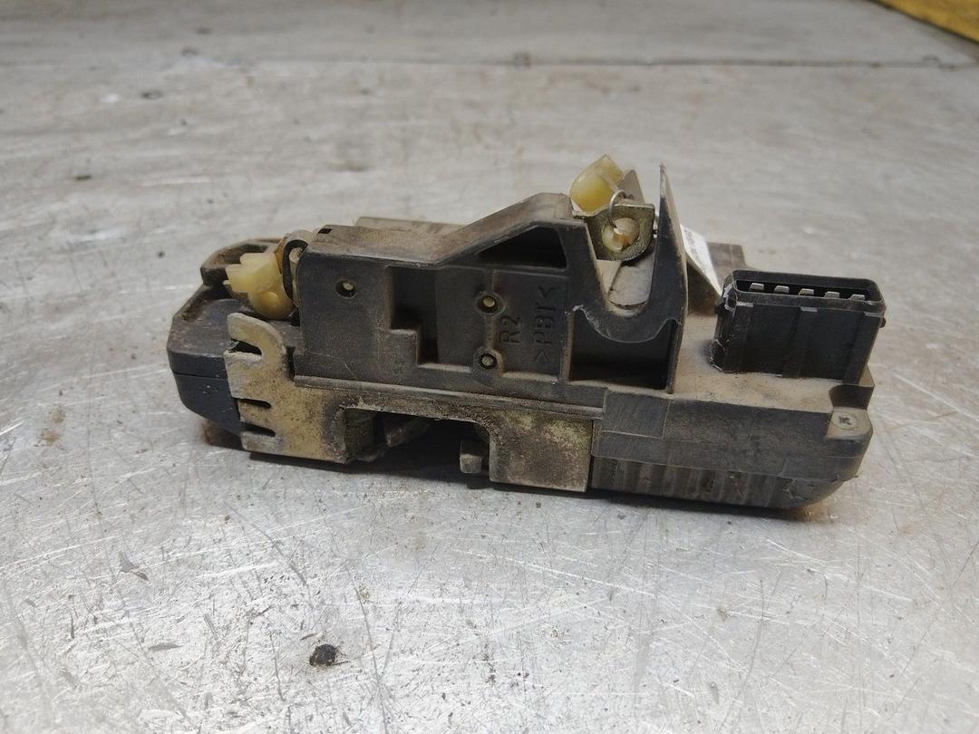 Замок двери задней правой 9DE4KO Citroen Xantia купить с доставкой