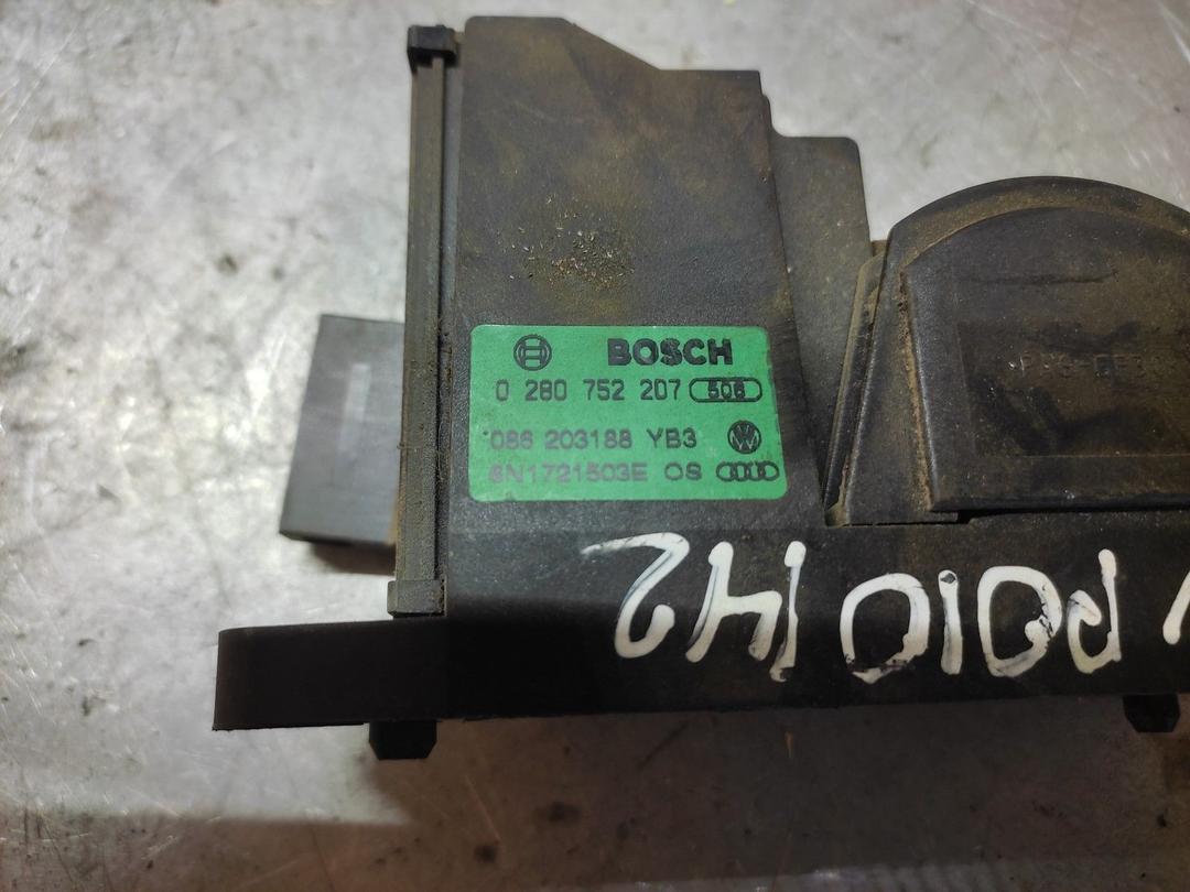 Педаль газа 4BFYV5 Volkswagen Polo купить